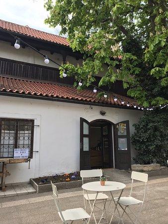 Kavarna na ul. Truhlarska